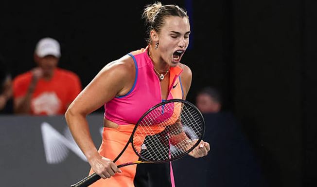 Sabalenka Reaches Fourth Straight Australian Open Final as Controversy Flares